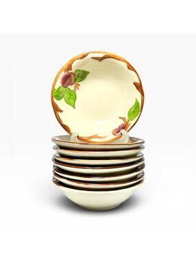 Franciscan “Apple” Set of 8 Coupe Cereal Bowls 6”
